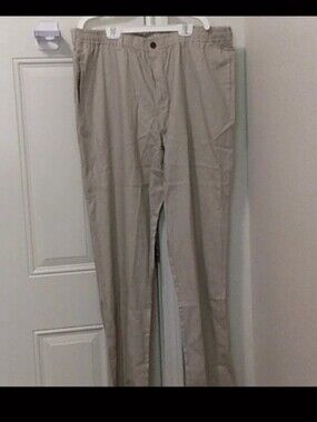 Men's Classic Straight-Leg Linen Chinos in Light Beige# measurements In Picture